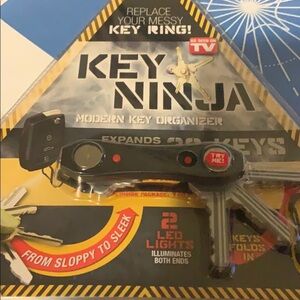 - KEY NINJA  Modern key organizer